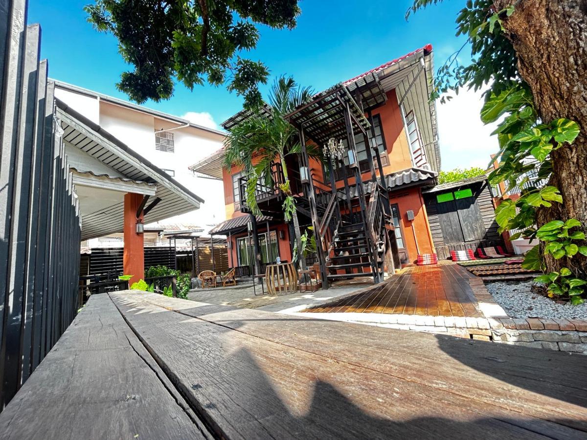 Villa'S Homestay Chiang Mai Zewnętrze zdjęcie