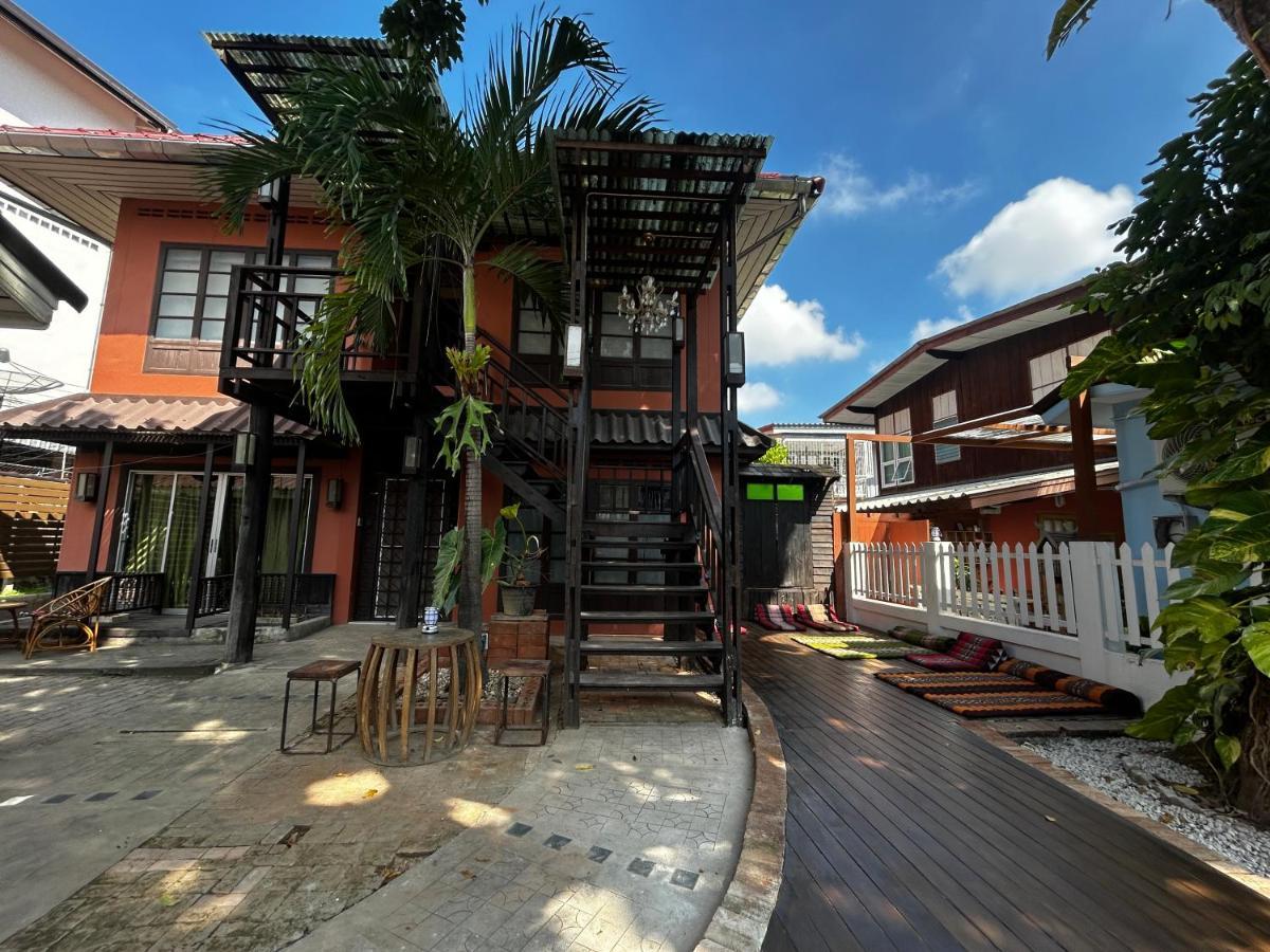 Villa'S Homestay Chiang Mai Zewnętrze zdjęcie