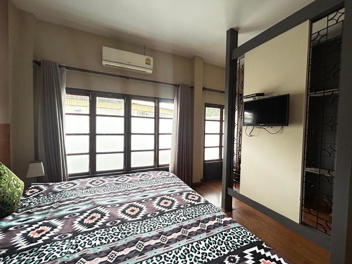 Villa'S Homestay Chiang Mai Zewnętrze zdjęcie